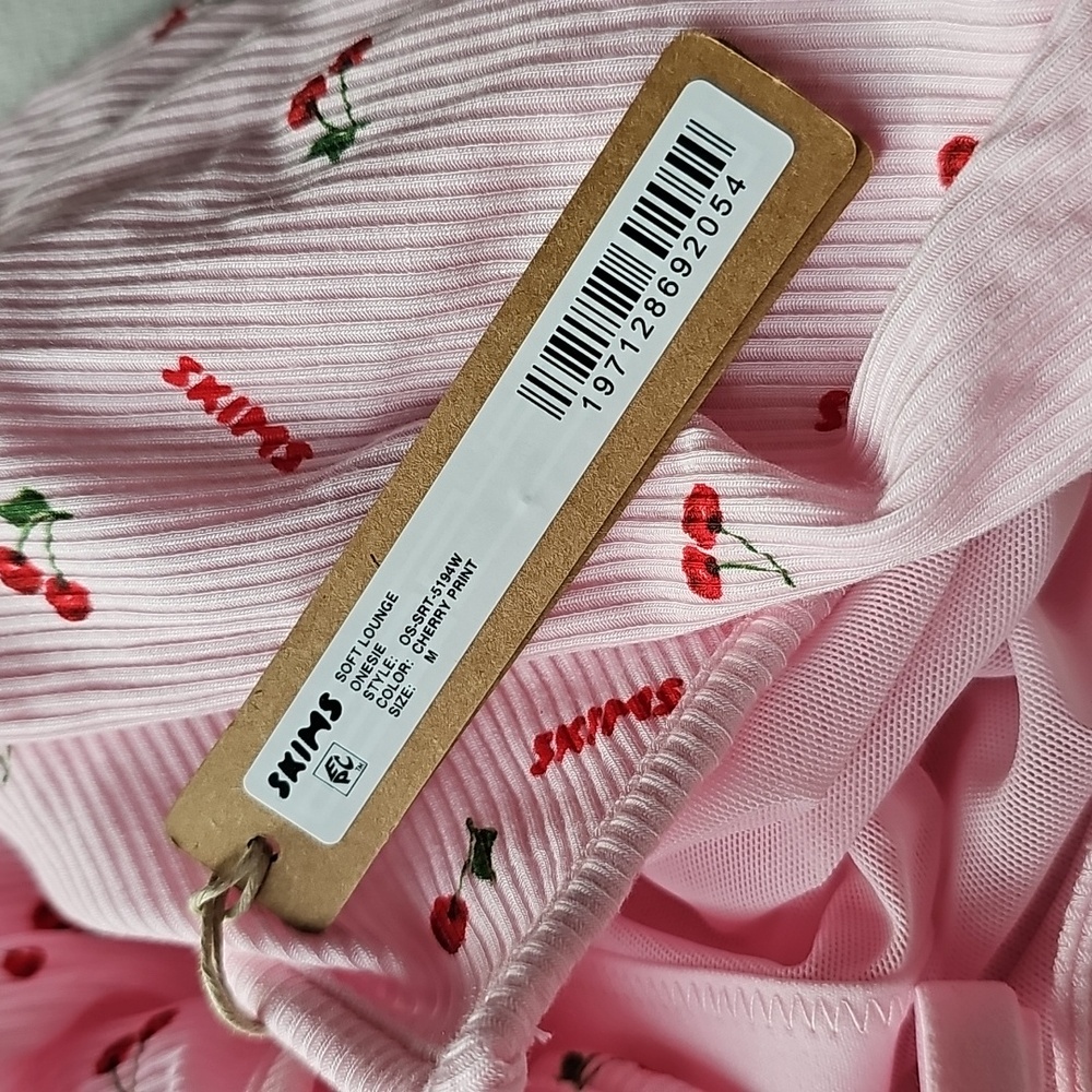 skims soft lounge cherry blossom cherry print onesie - Picture 10 of 13